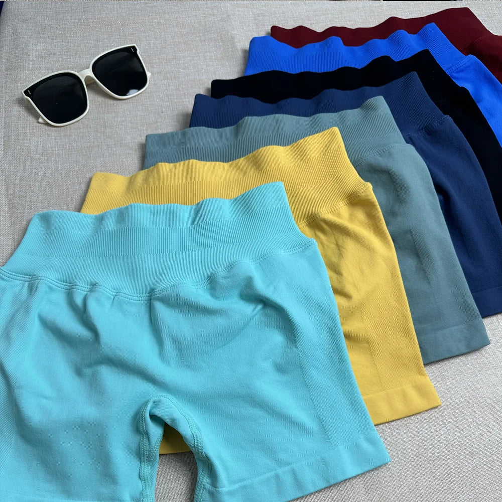 Impact 2PCS Seamless Shorts and Halter Bra