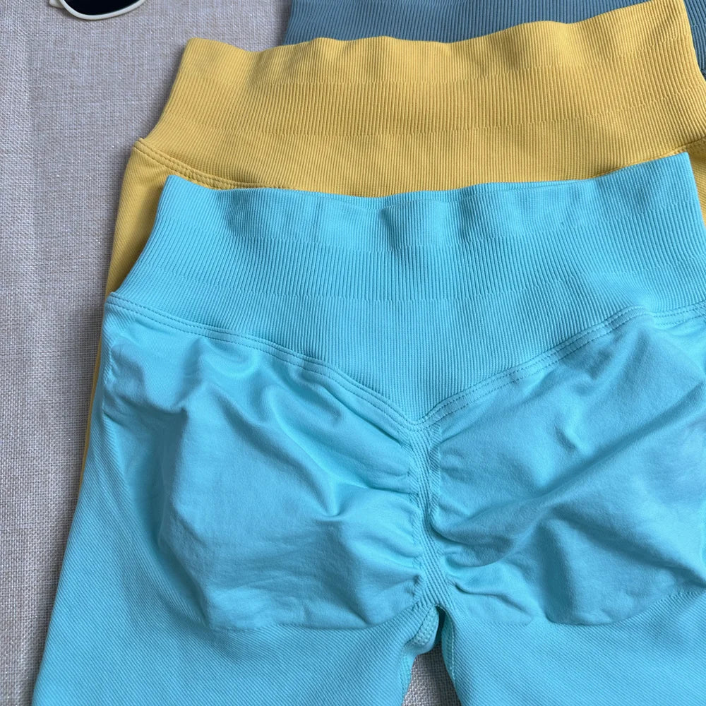 Impact 2PCS Seamless Shorts and Halter Bra