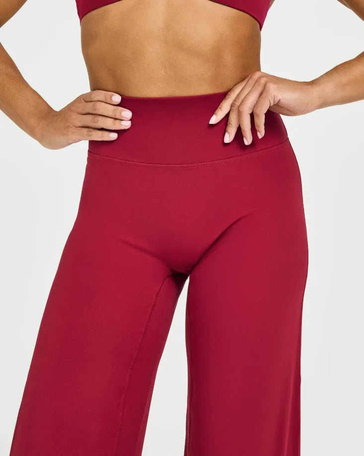 Straight-Leg Ultra Soft Butter Fabric. Mid-Waist Leggings